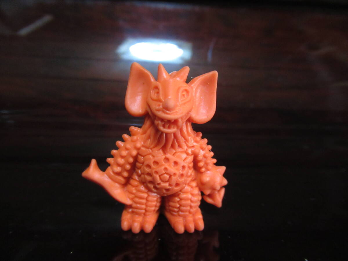 Yahoo!オークション -「怪獣消しゴム タイラント」の落札相場・落札価格