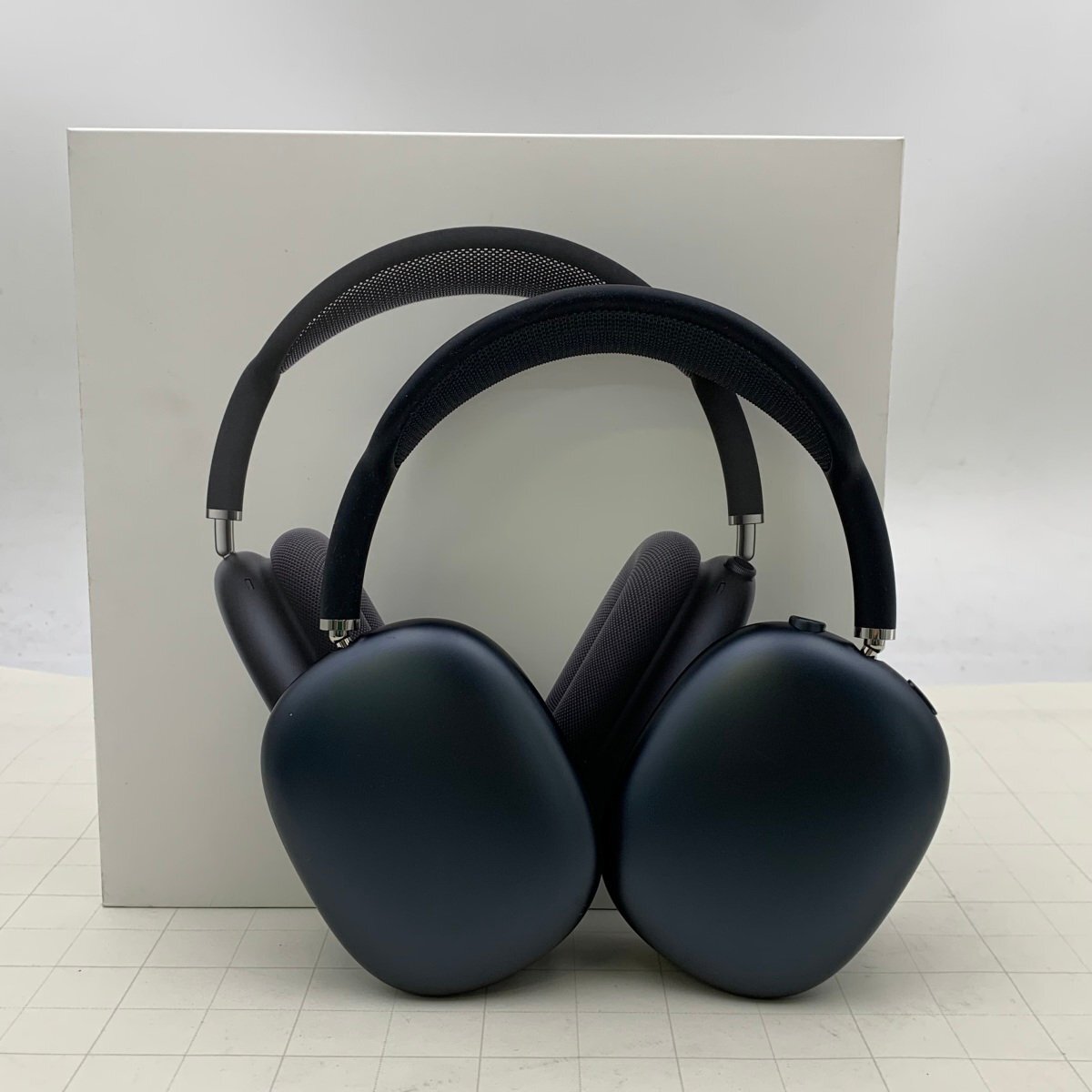 Apple AirPods Max (USB-C) MWW43ZA/A [ミッドナイト] オークション