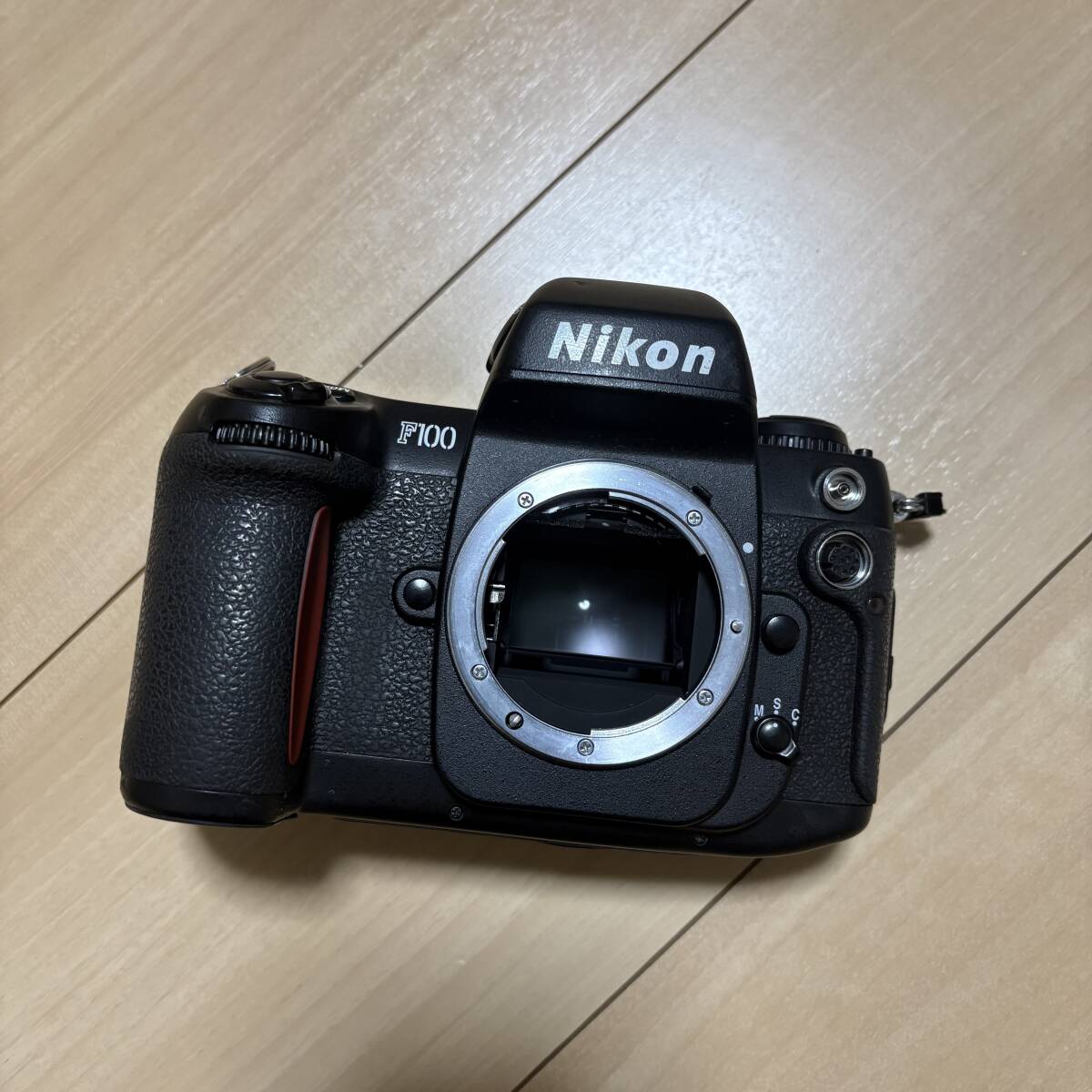 Yahoo!オークション - 「ニコン f100」の落札相場・落札価格