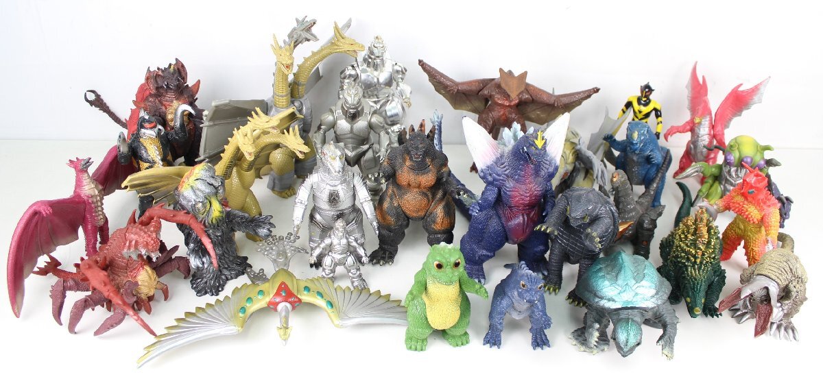 Yahoo!オークション -「ウルトラマン ソフビ まとめ」(その他) (ゴジラ