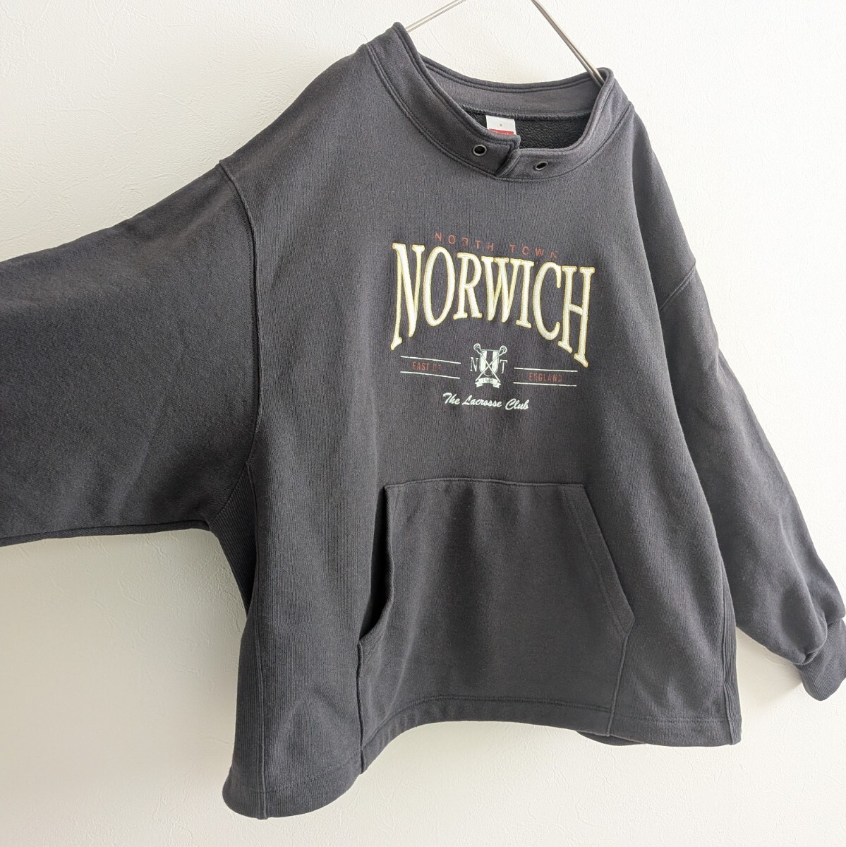 STRANGER THINGS ストレンジャーシングス niko and コラボ スウェット