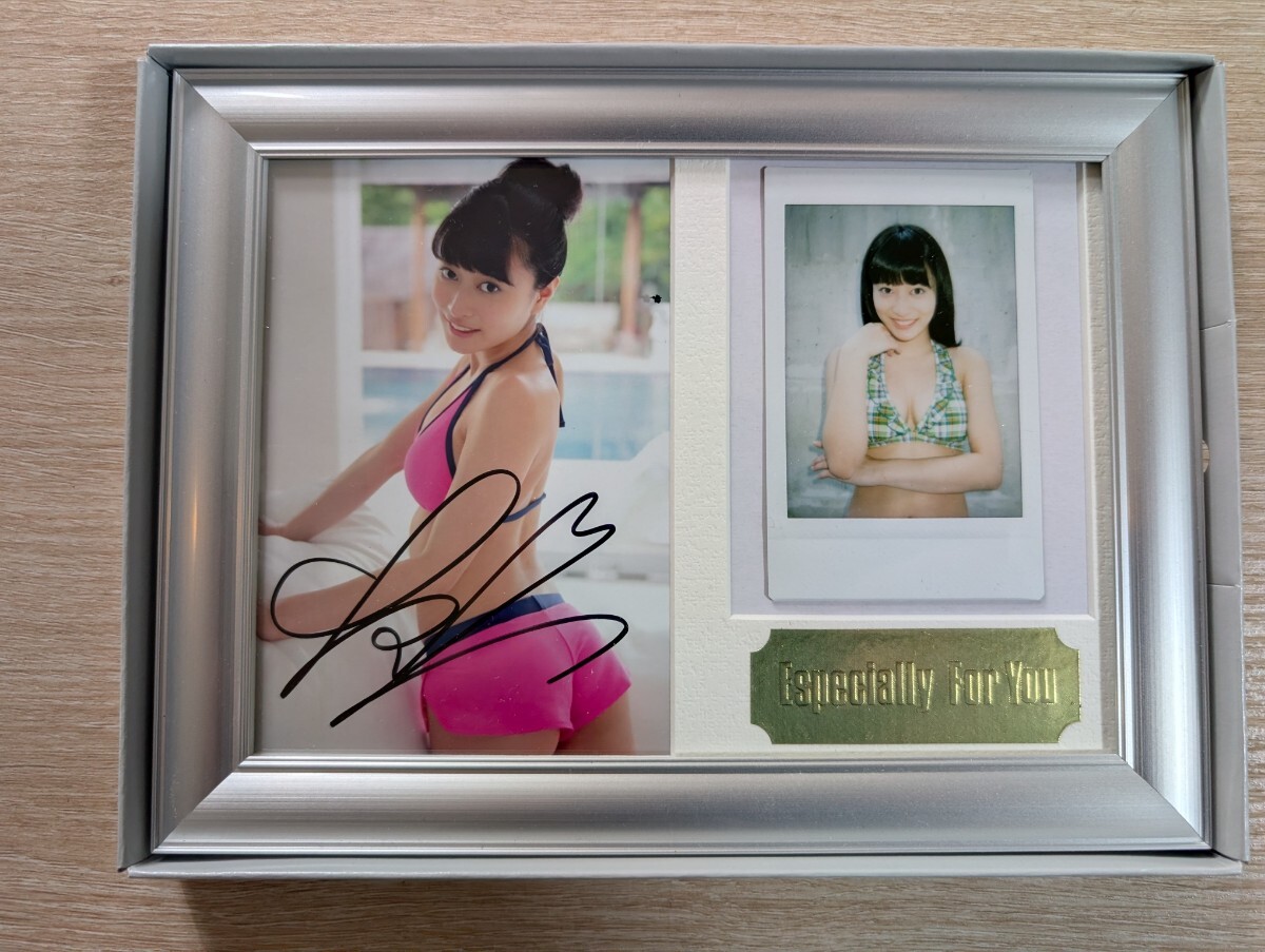 Yahoo!オークション -「直筆サイン入りフォト」の落札相場・落札価格