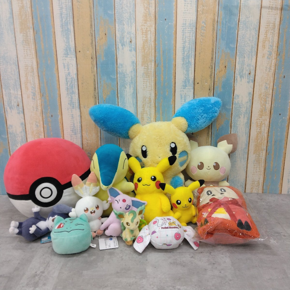 Yahoo!オークション -「ポケモンぬいぐるみまとめ」の落札相場・落札価格