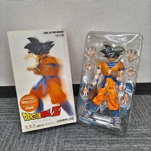 Yahoo!オークション -「ドラゴンボール 孫悟空 メディコムトイ」の落札