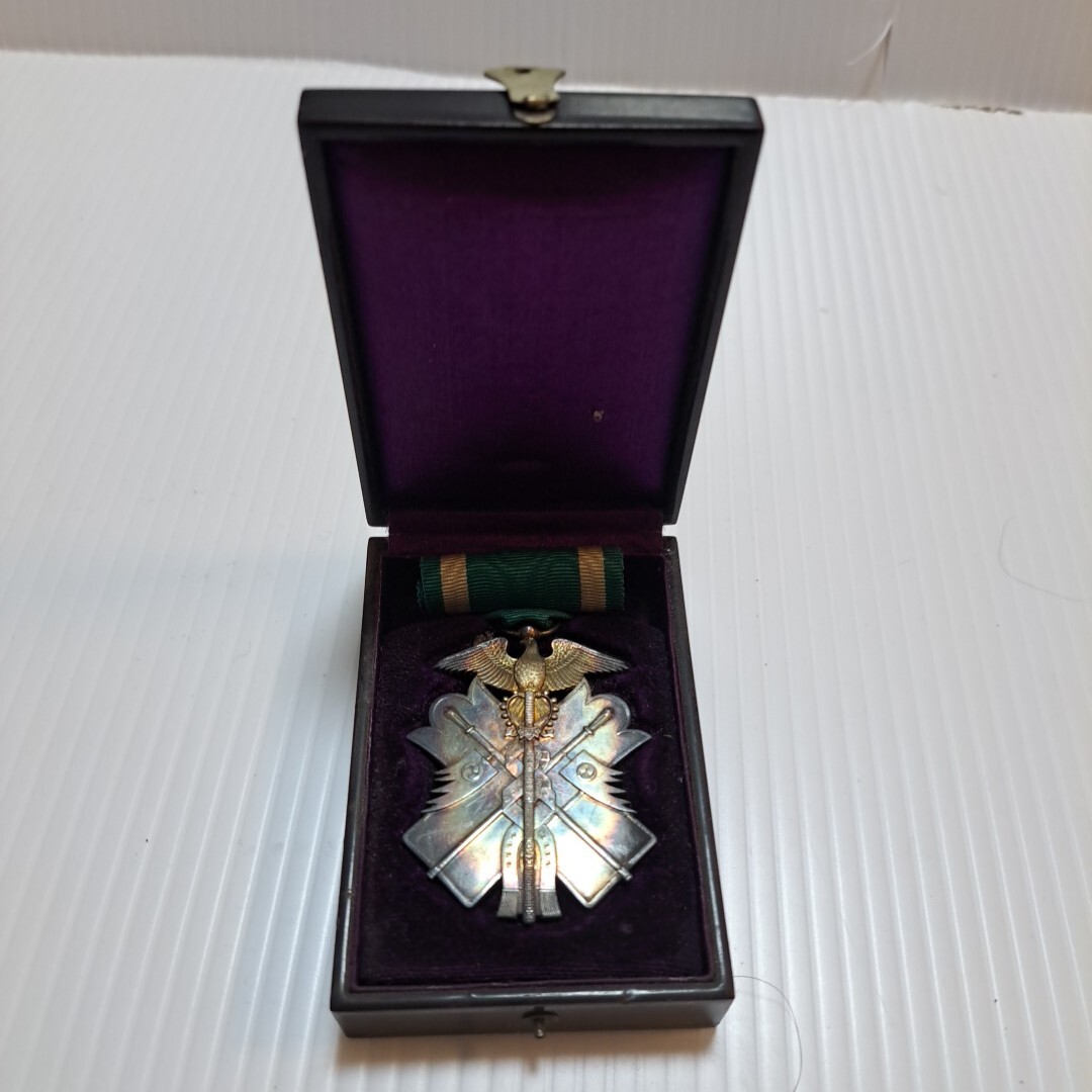 Yahoo!オークション -「功七級金鵄勲章」の落札相場・落札価格