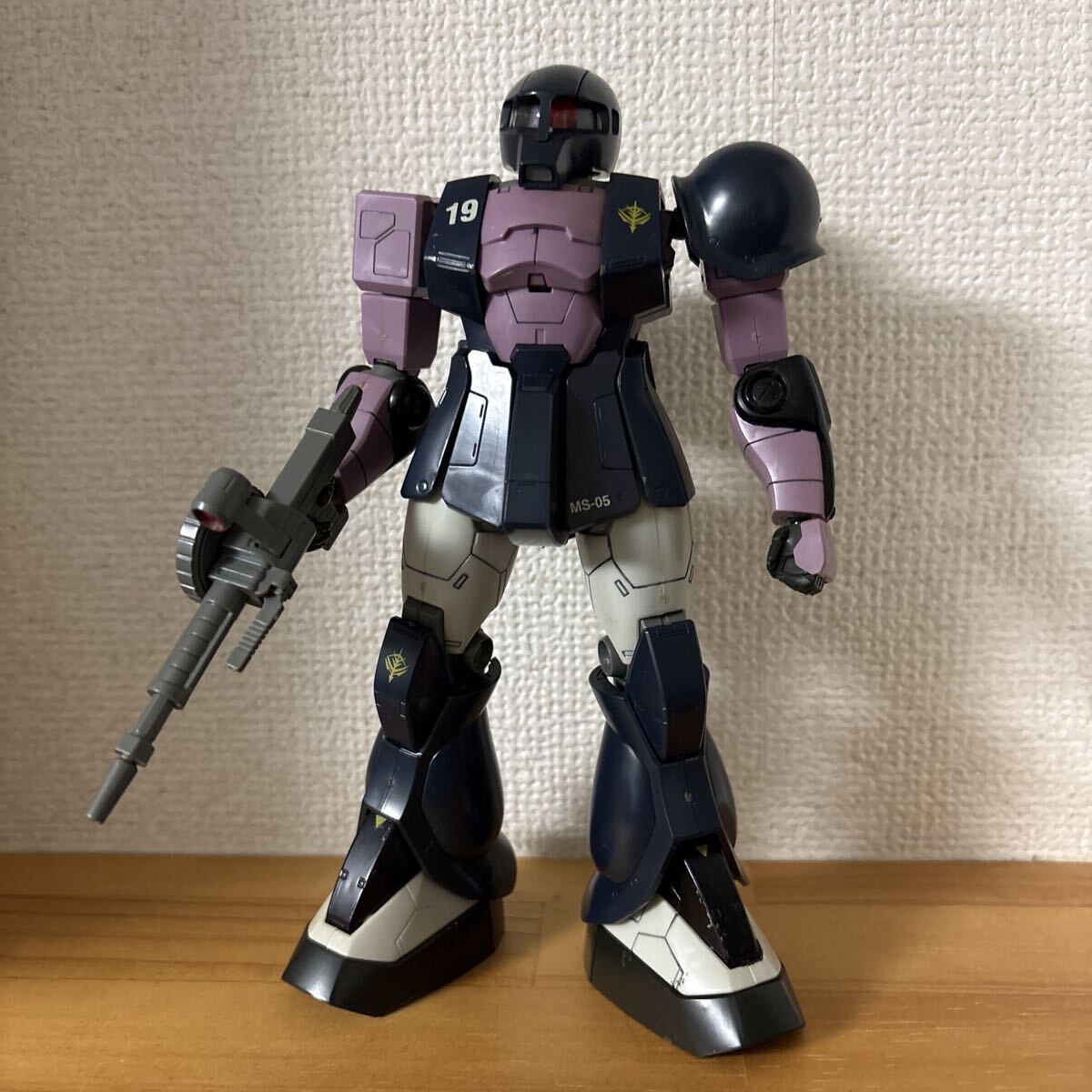 Yahoo!オークション -「mg 旧ザク」(完成品) (ガンダム)の落札相場
