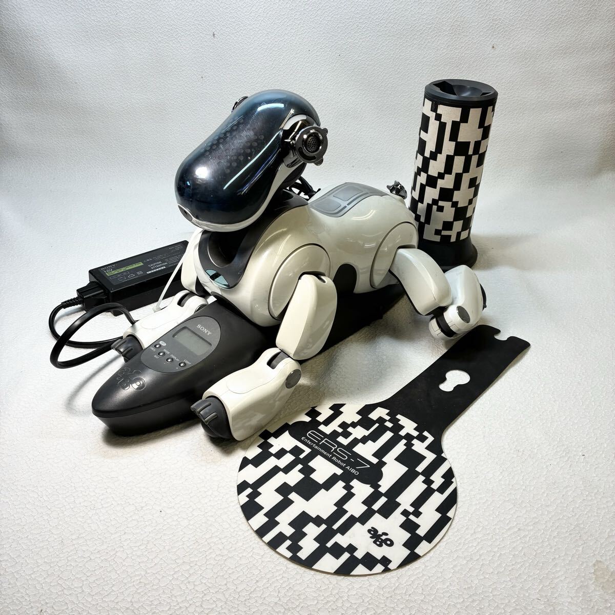 Yahoo!オークション -「aibo ers-7」の落札相場・落札価格