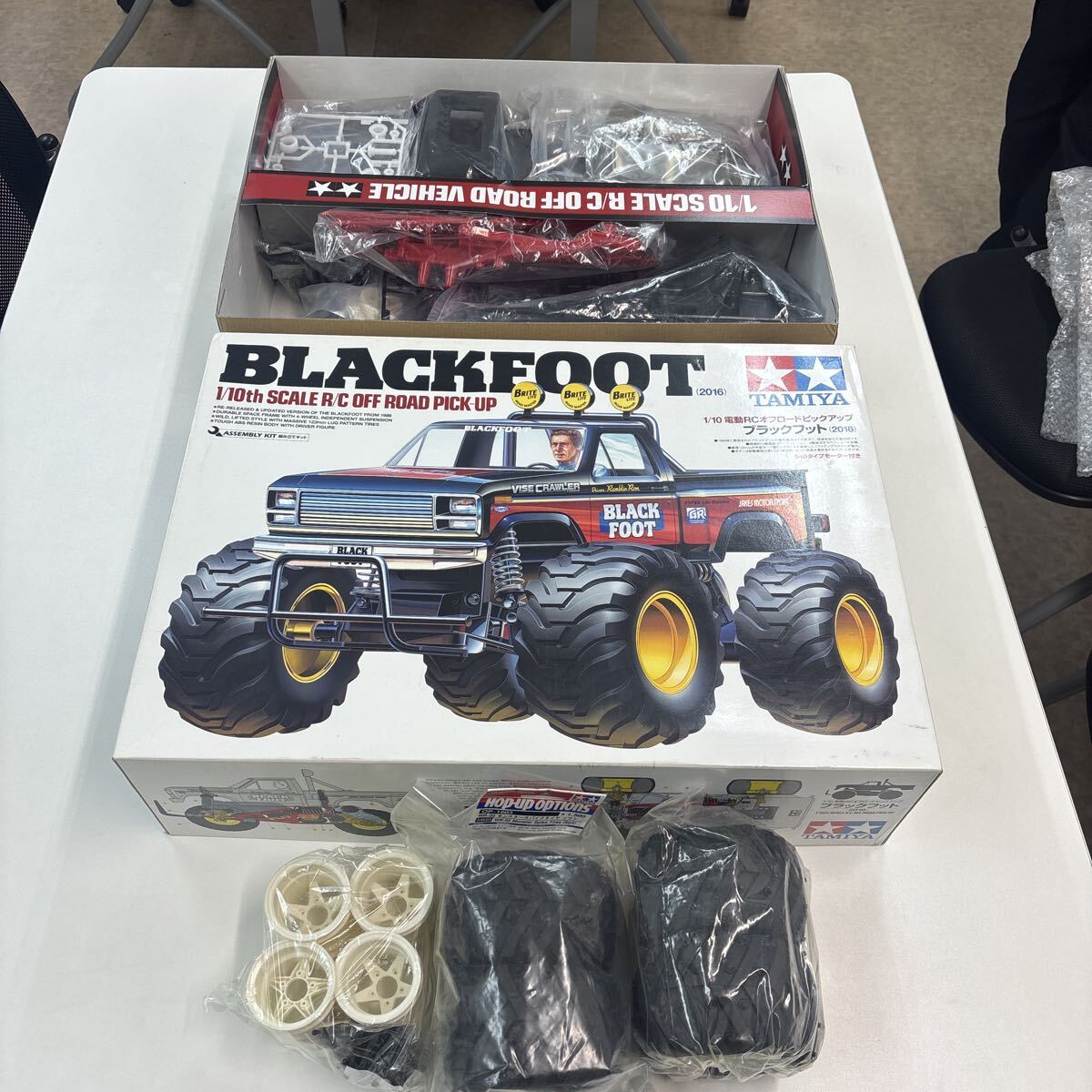 Yahoo!オークション -「タミヤ ブラックフット」(組立キット（電動