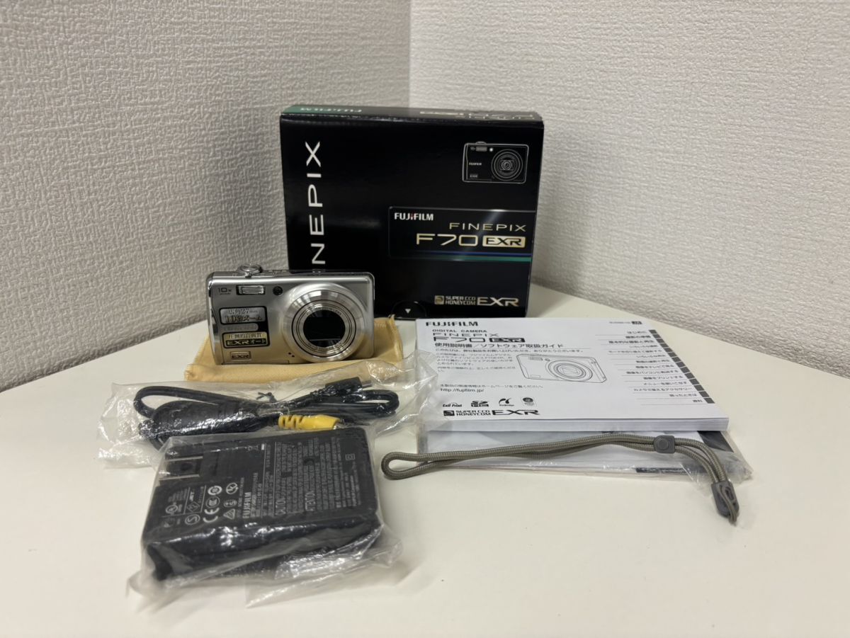 Yahoo!オークション -「finepix f70exr」の落札相場・落札価格