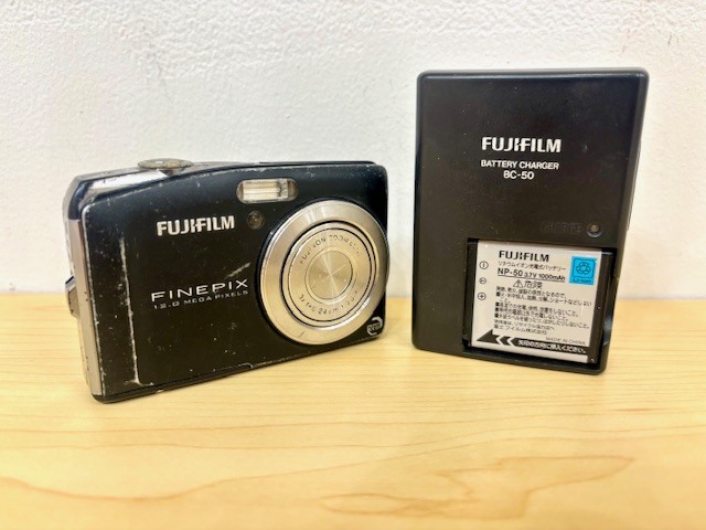 Yahoo!オークション -「finepix f50fd」の落札相場・落札価格