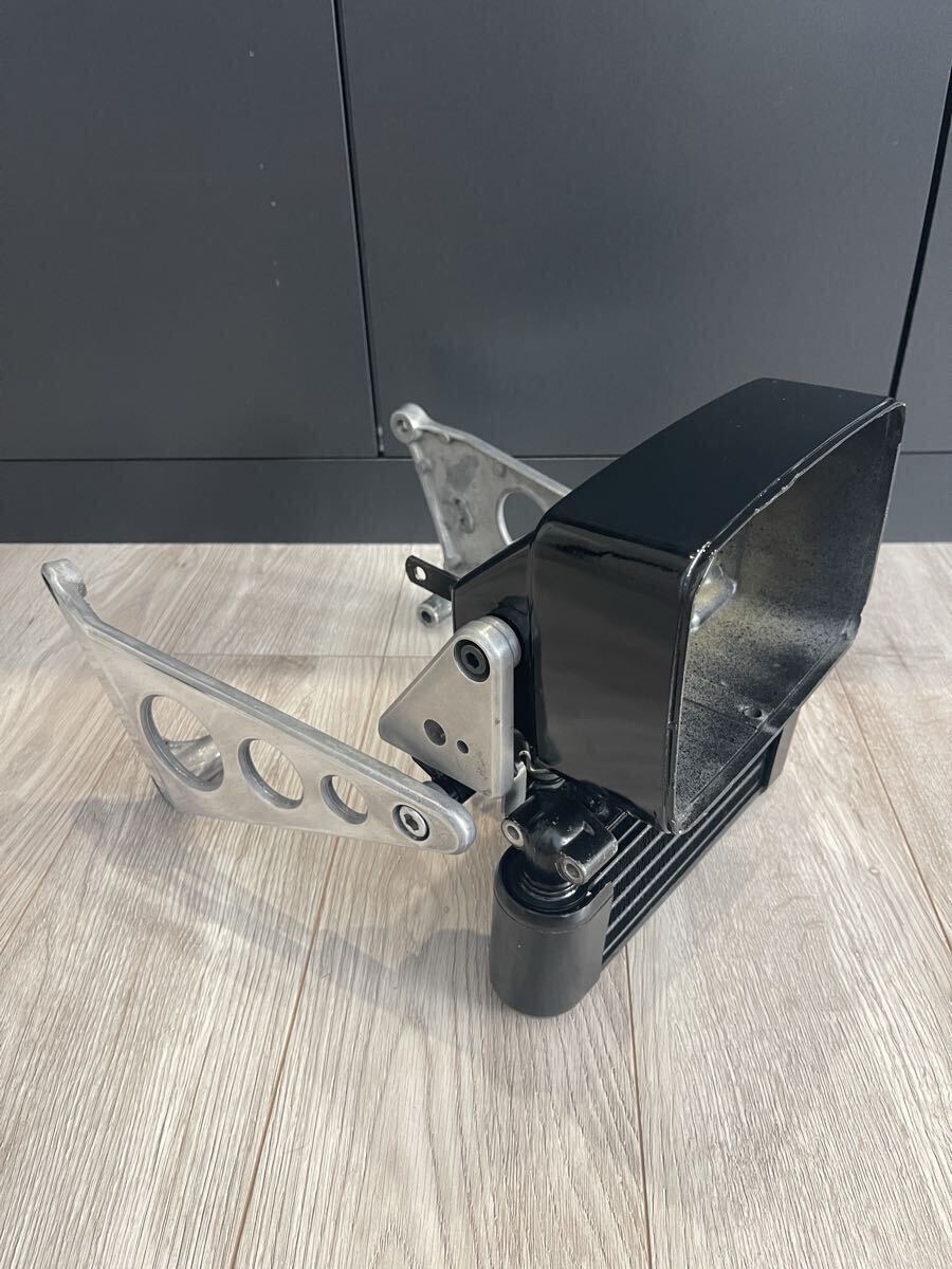 Yahoo!オークション -「cbr400fライトステー」の落札相場・落札価格