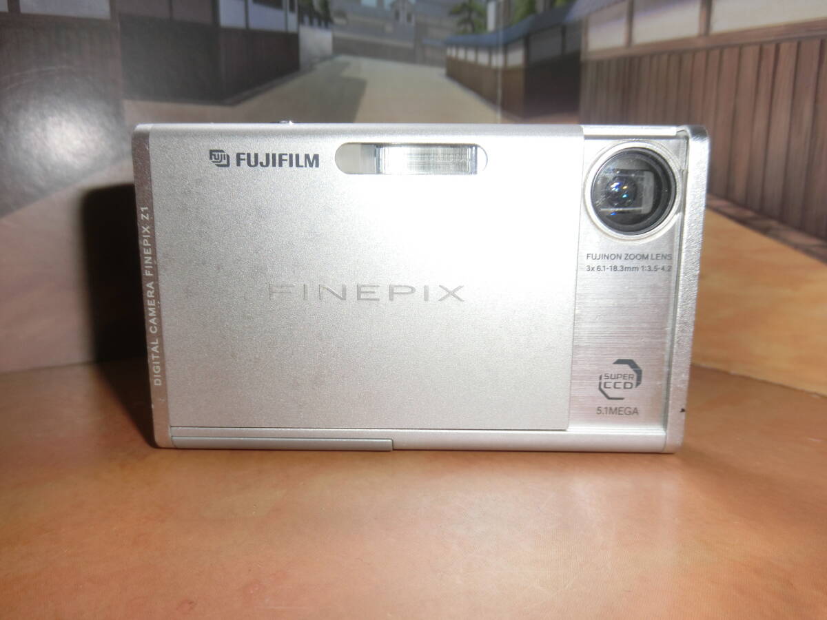 Yahoo!オークション -「finepix z1」の落札相場・落札価格