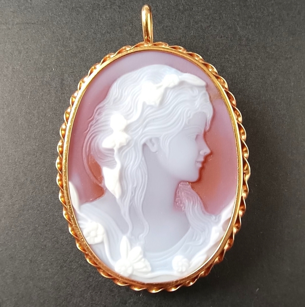 Yahoo!オークション -「カメオブローチ18k」の落札相場・落札価格