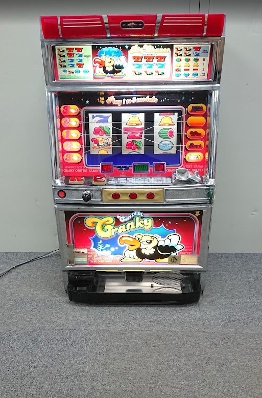 Yahoo!オークション - レア 1台限り パチスロ ベヨネッタ パチスロ ス