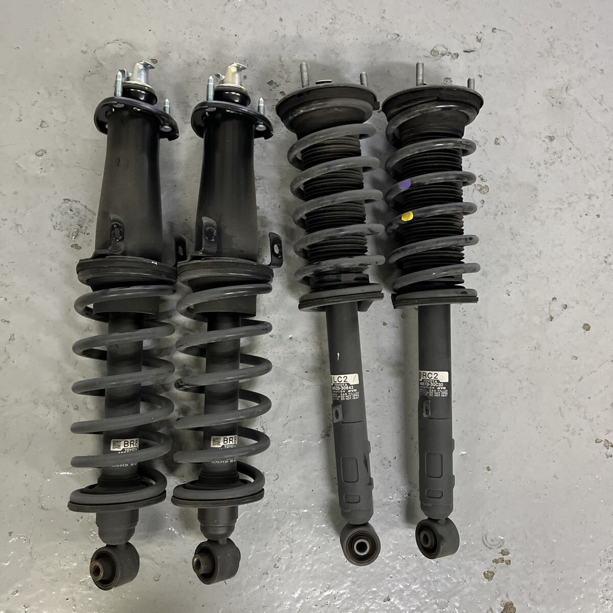 Yahoo!オークション -「マジェスタgws214」(サスペンションキット