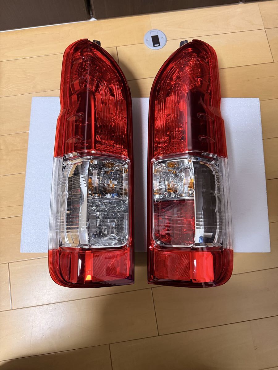 2026年最新】Yahoo!オークション -ハイエース 新車外し テールランプの