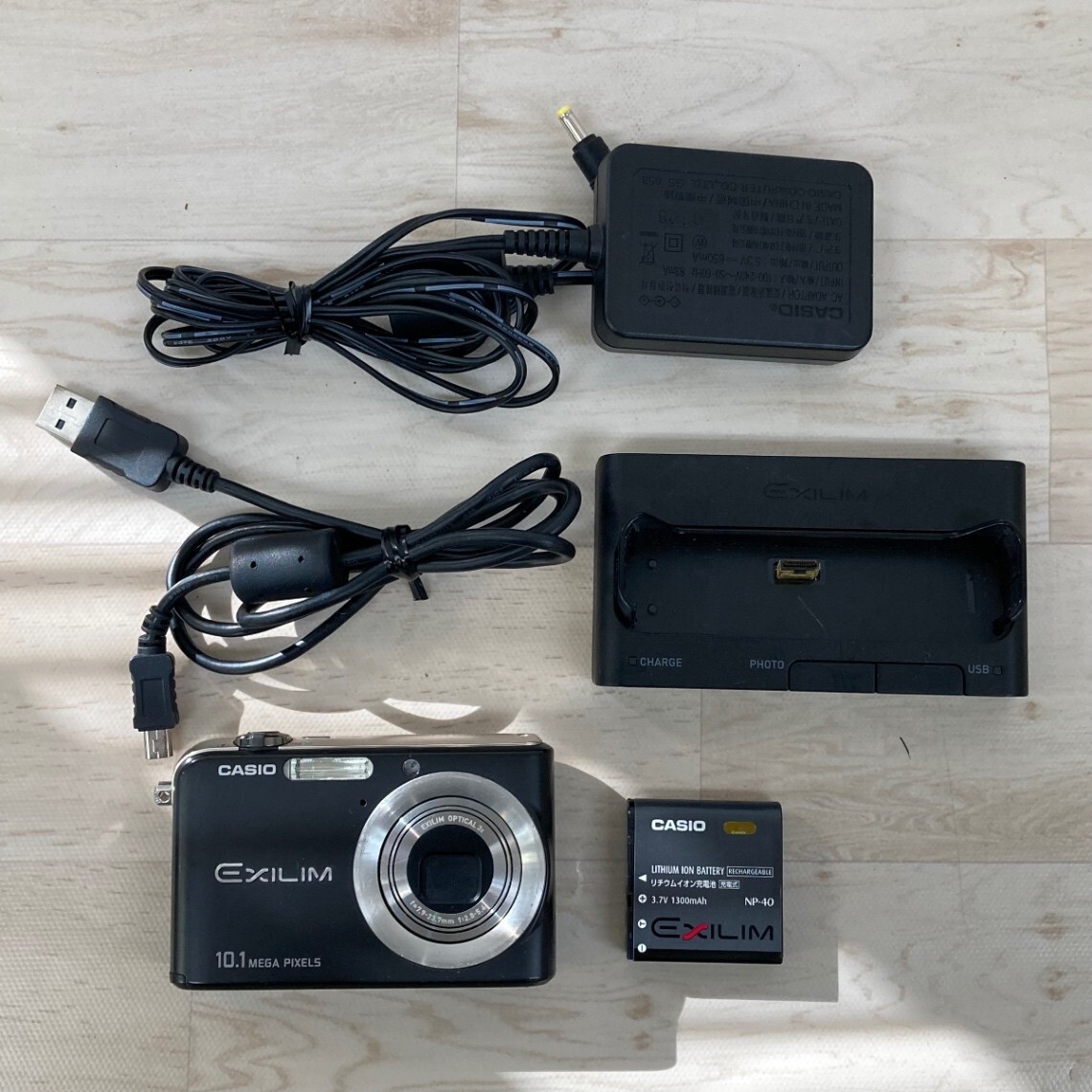 Yahoo!オークション -「casio exilim 充電器」(カシオ) (コンパクト