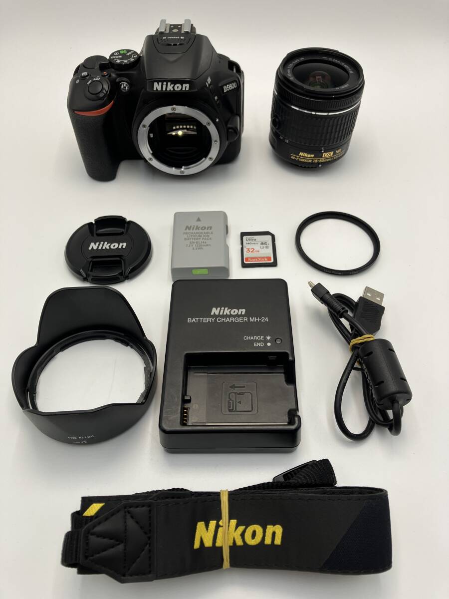 Yahoo!オークション -「ニコン d5600 18-55 vr レンズキット」の落札