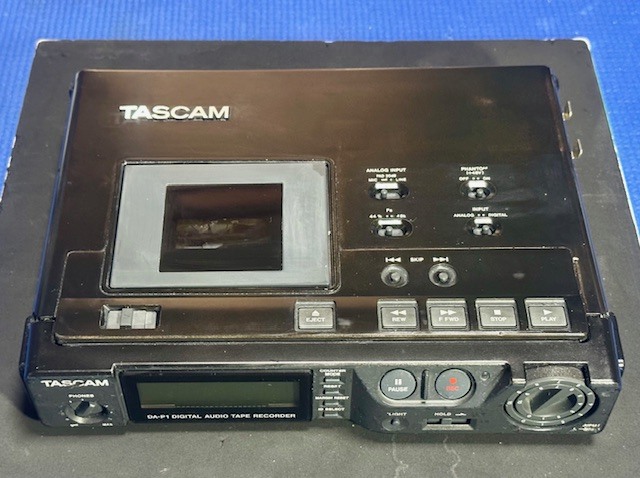 Yahoo!オークション -「tascam da-p1」の落札相場・落札価格