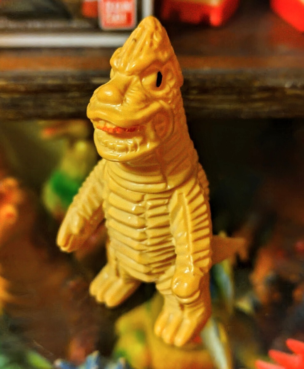 Yahoo!オークション -「レッドキング」(ソフビ) (ビンテージ)の落札