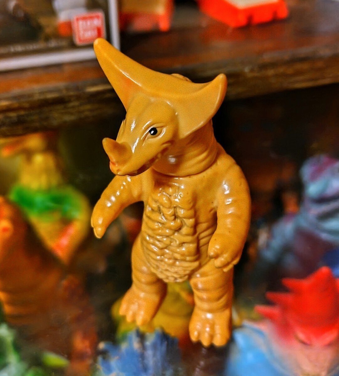 Yahoo!オークション -「ゴモラ ソフビ」(ビンテージ) の落札相場・落札価格