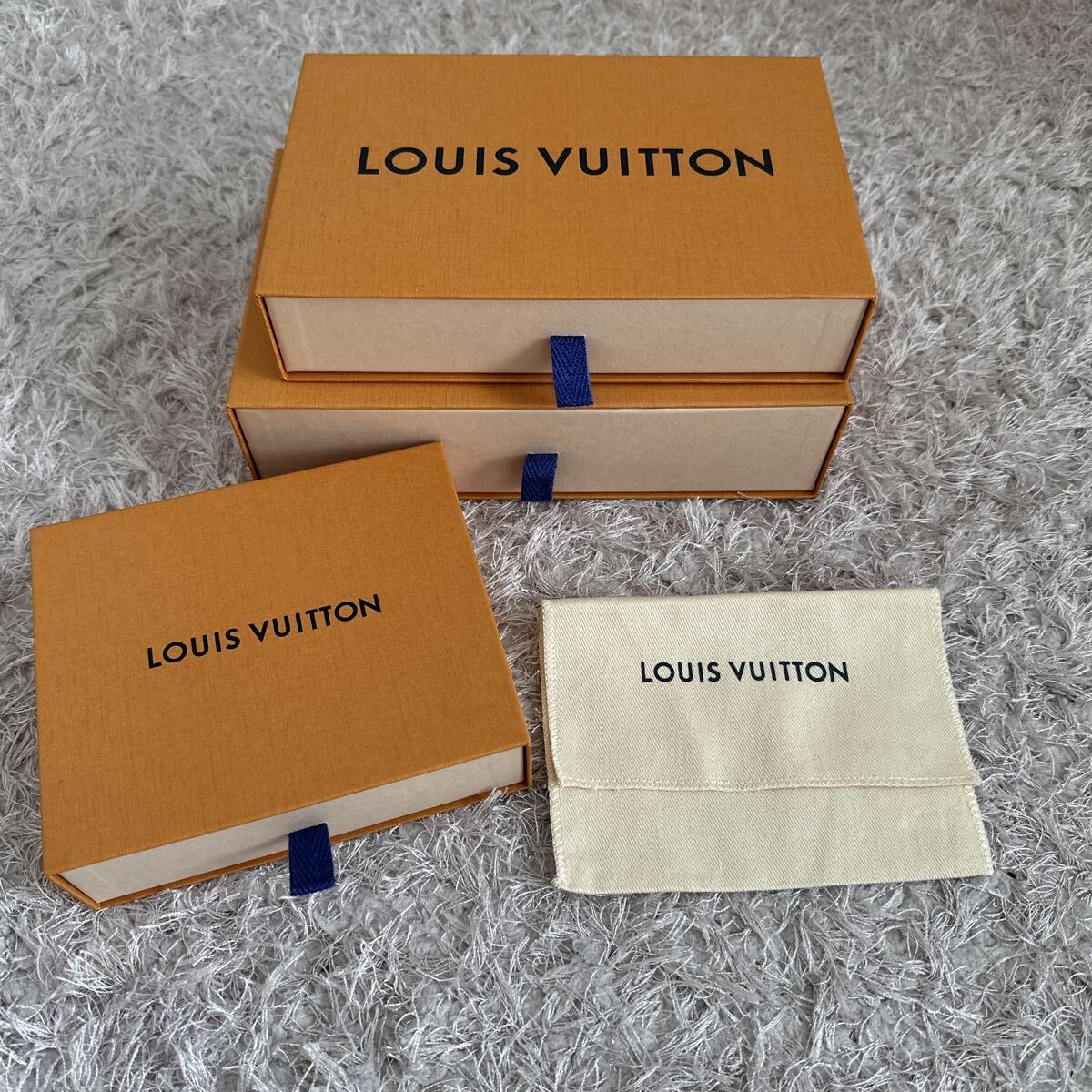 Yahoo!オークション -「ルイヴィトン 空箱」の落札相場・落札価格