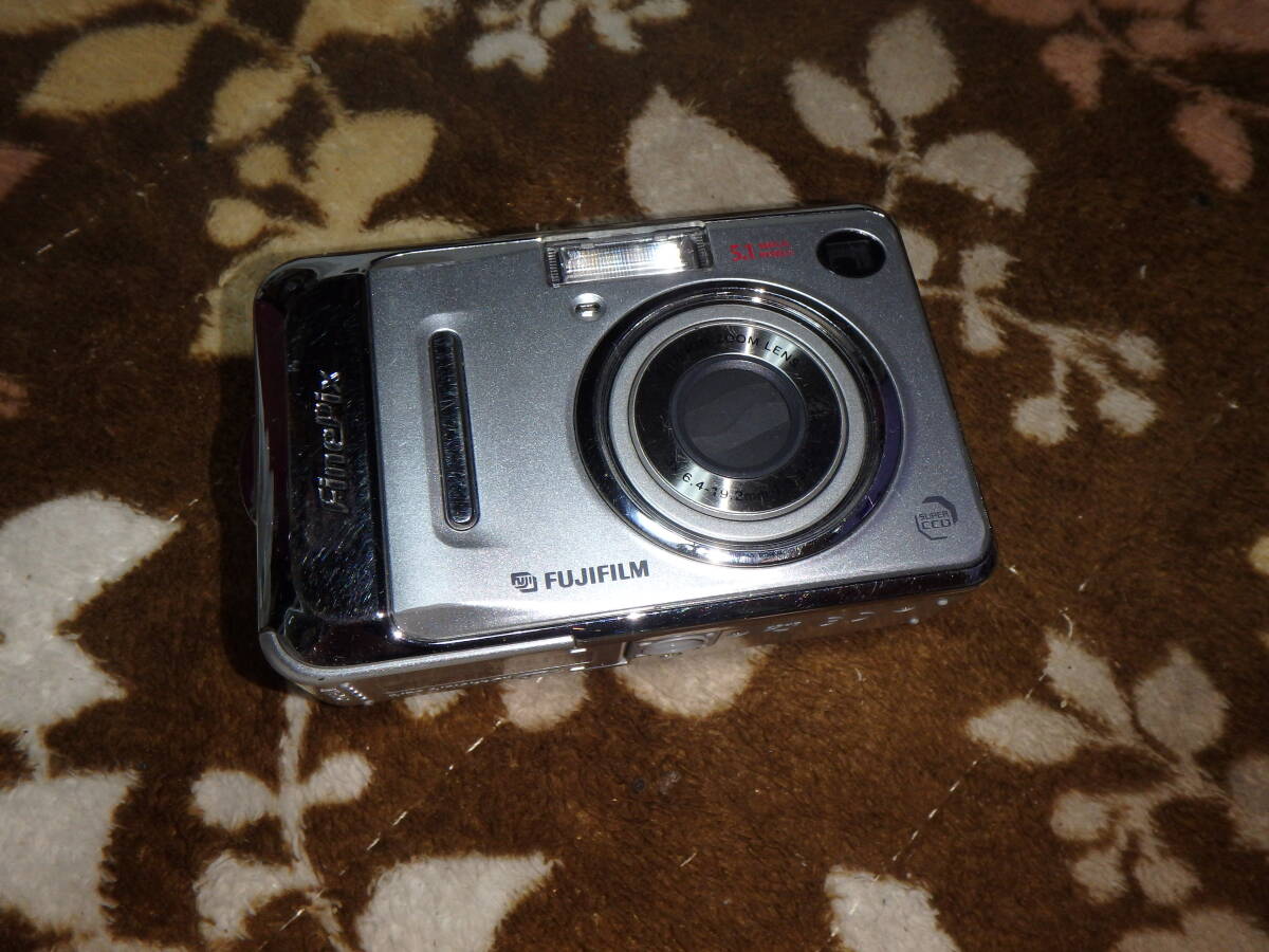 Yahoo!オークション -「finepix a500」の落札相場・落札価格