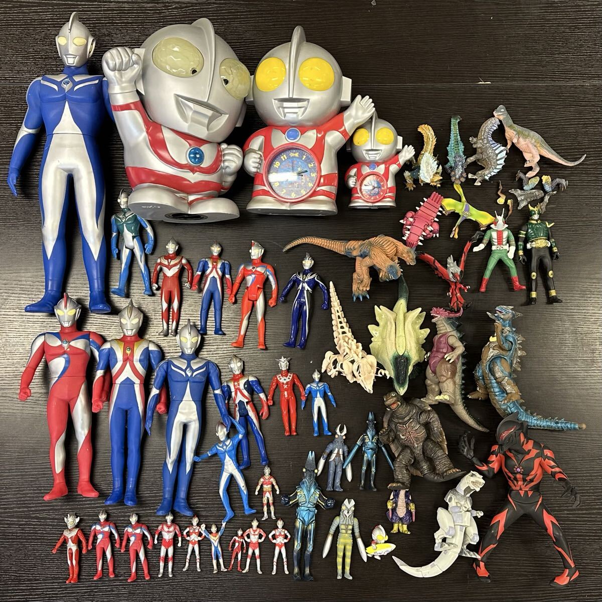 Yahoo!オークション -「ウルトラマン貯金箱」の落札相場・落札価格