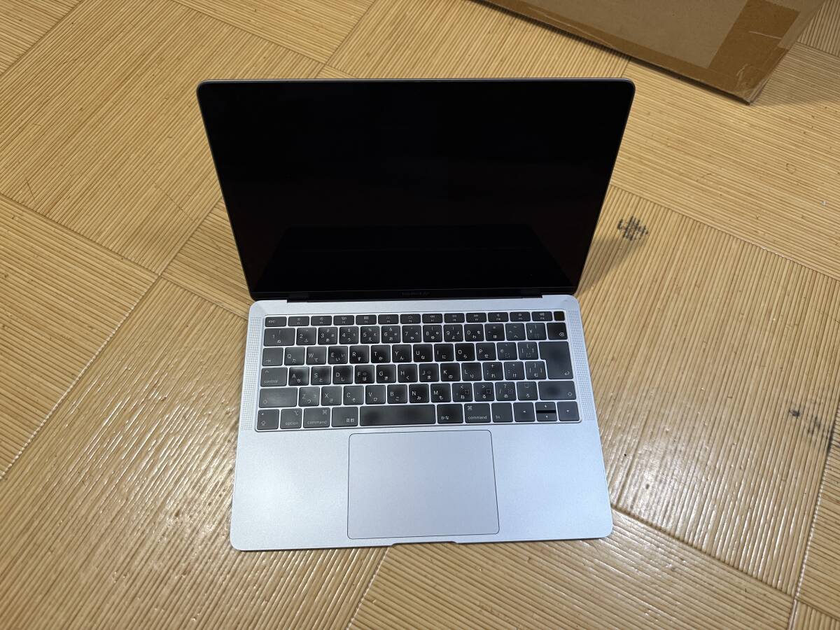 Apple アップル Mac Book A3113 パソコン 【ジャンク扱い Apple