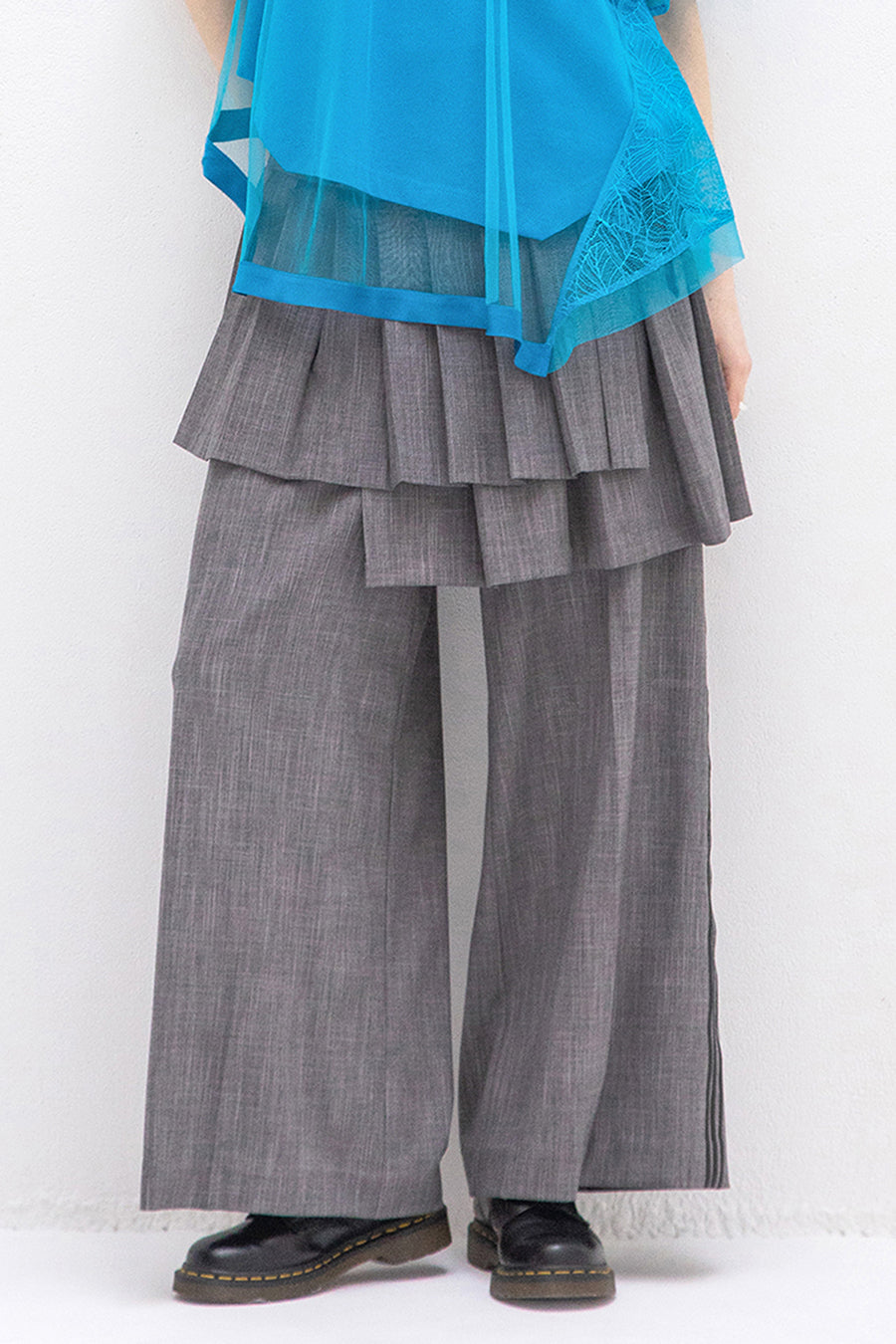 PLEATS SKIRT LAYERED PANTS — aulaaila