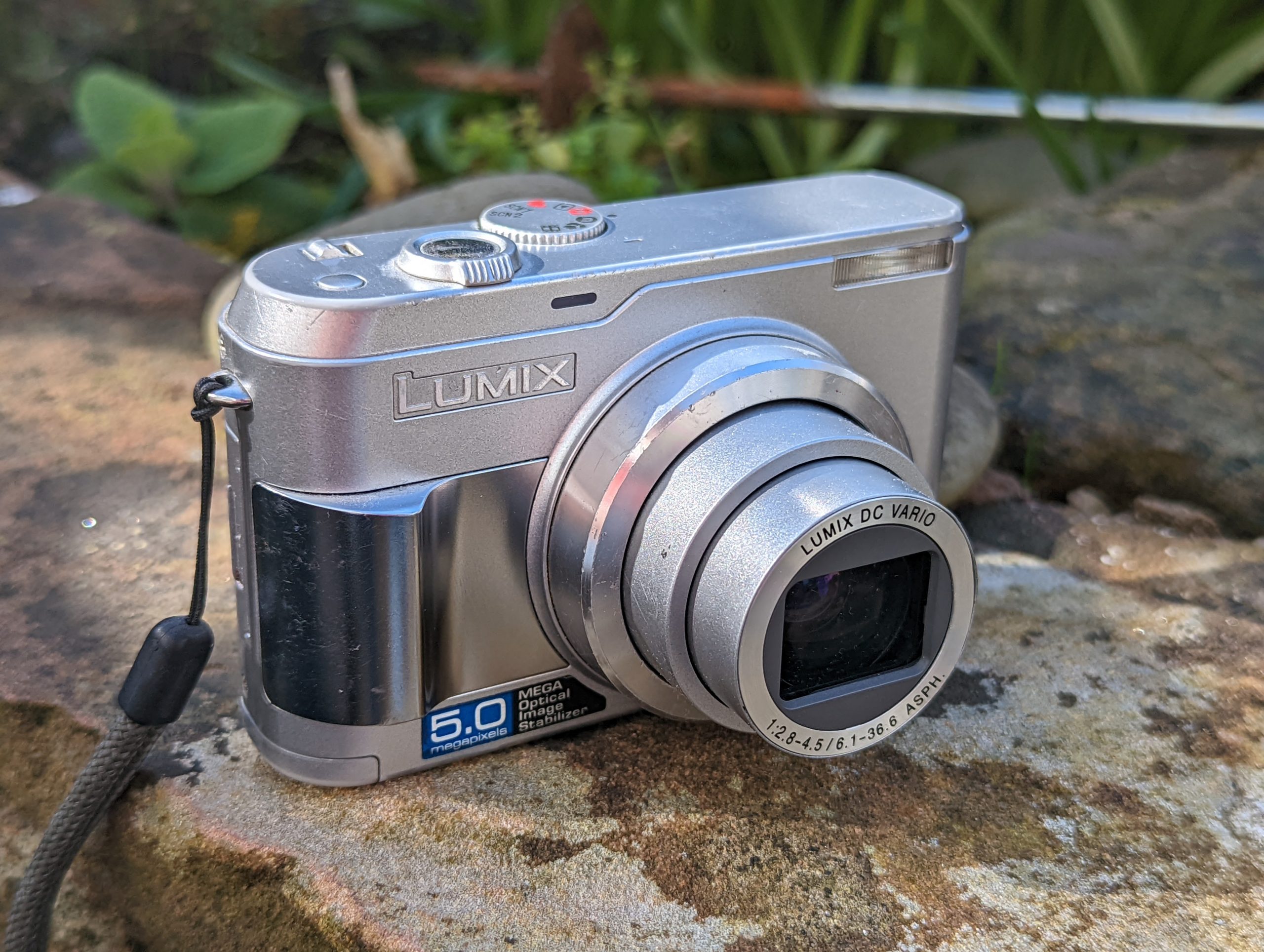 Budget Tour in the DMC - Panasonic Lumix DMC-LZ2 - Canny Cameras