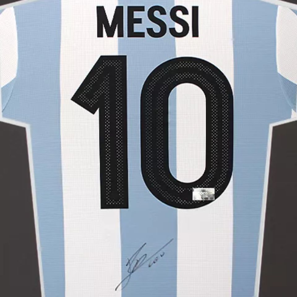 リオネル・メッシ【直筆サイン入り】2024-2025アルゼンチン代表