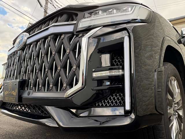 トヨタ ランドクルーザー300 3.5 ZX 4WD 2023年 715キロ (神奈川県