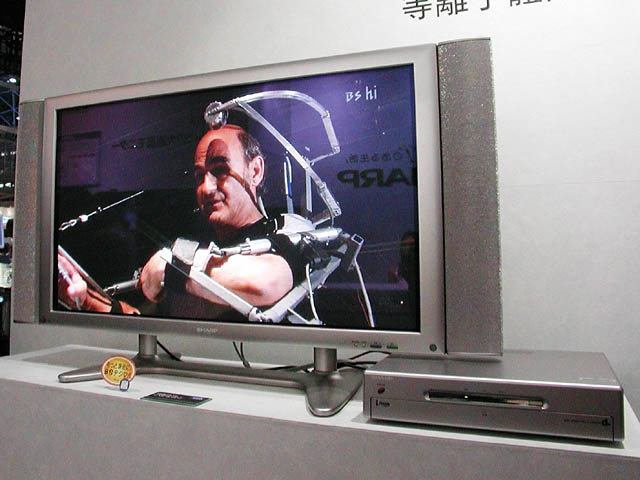 シャープ、同社初となる50V/43V型プラズマテレビ