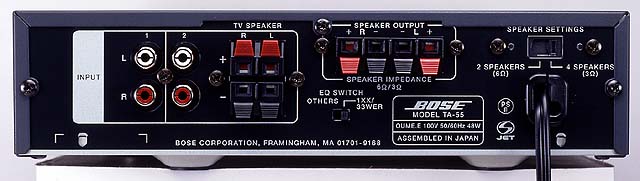 ボーズ、イヤフォン端子などと接続できるテレビ用アンプ