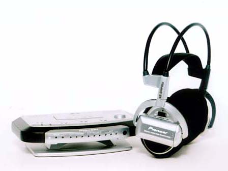 東北パイオニア、デジタル赤外線伝送のコードレスヘッドフォン