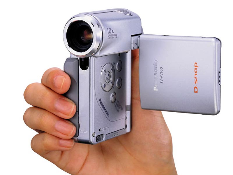 松下、MPEG-2記録に対応したD-snap「SV-AV100」