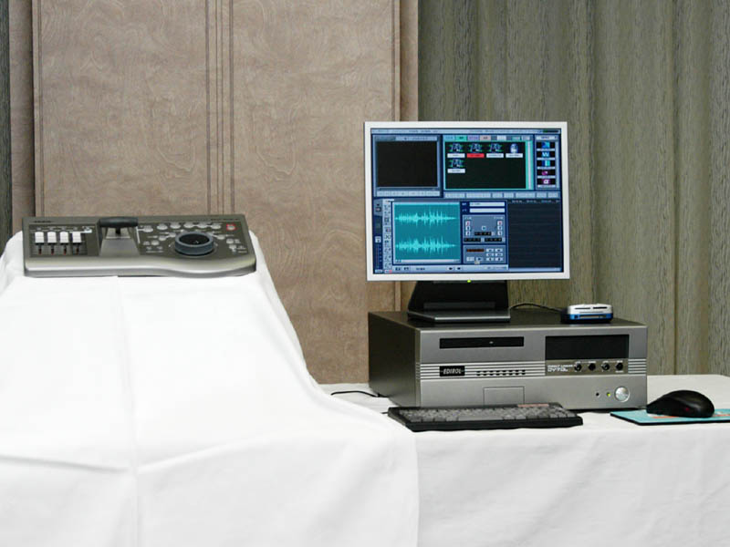 ローランド、初のダイレクトリニアDV編集機「DV-7DL」