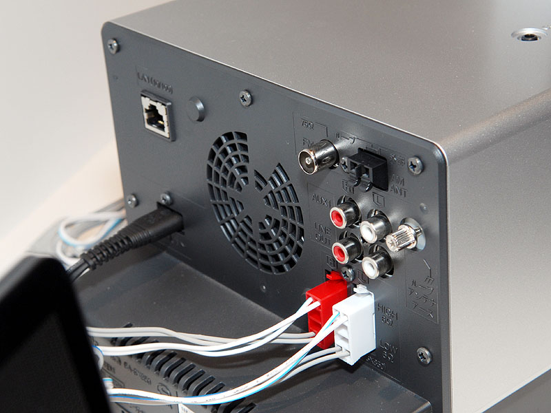 松下、プレーヤーをドッキングできる「D-dock」