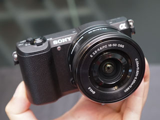 ソニー、0.07秒の高速AF搭載、XAVC S動画対応のミラーレス一眼「α5100