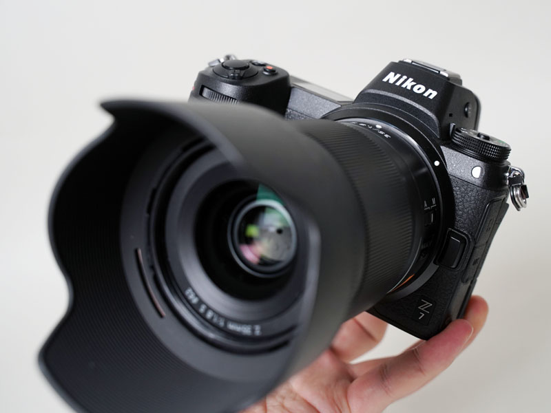 小寺信良の週刊 Electric Zooma!】ボディ、レンズともに容赦なし