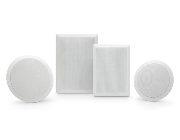 JBL、1.5万円の天井埋め込み型スピーカー「Cシリーズ」。1.8万円の壁用