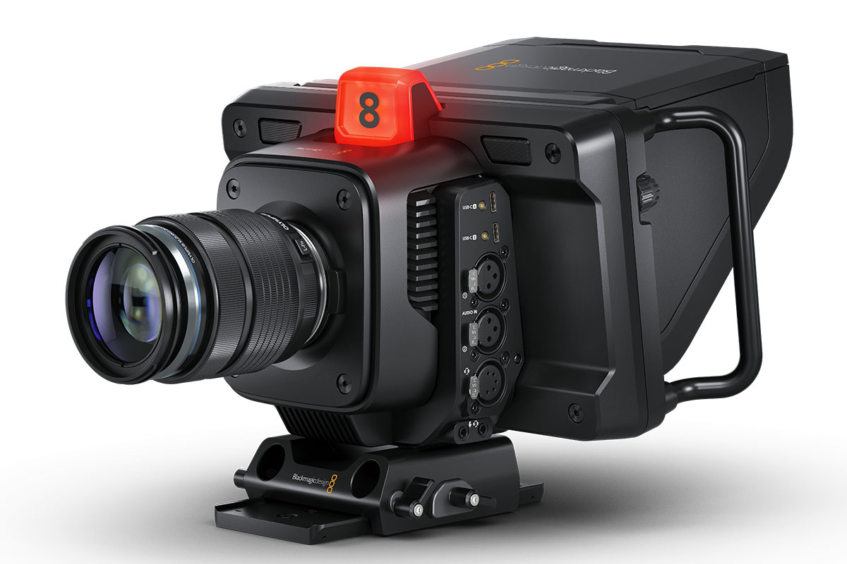 Blackmagic、新「Studio Camera」。小型軽量で移動も楽に - AV Watch
