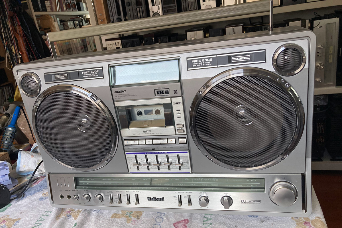 レビュー】41年前の怪物ラジカセ“ビッグステーション”をメンテ! 迫力