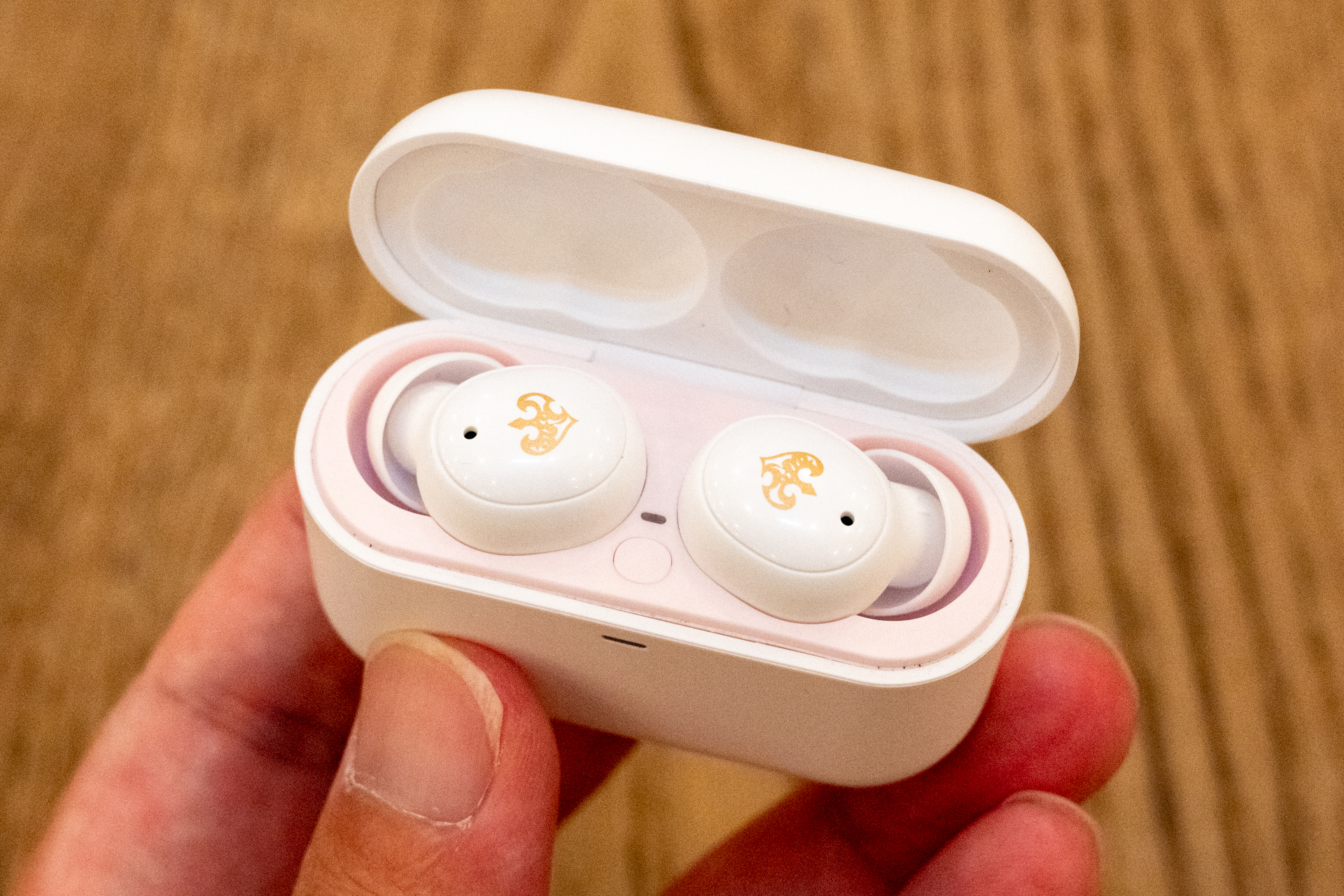 レビュー】final×周防パトラ第3弾、本気で開発した“ASMR寝ホン”「ZE500