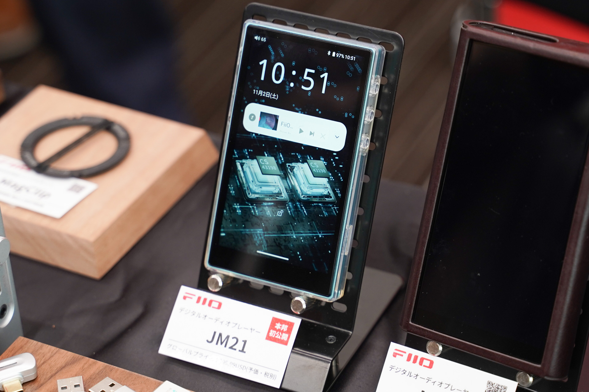 FIIOの価格破壊的DAP!?「JM21」、小型DACアンプに直結する小型バッテリ