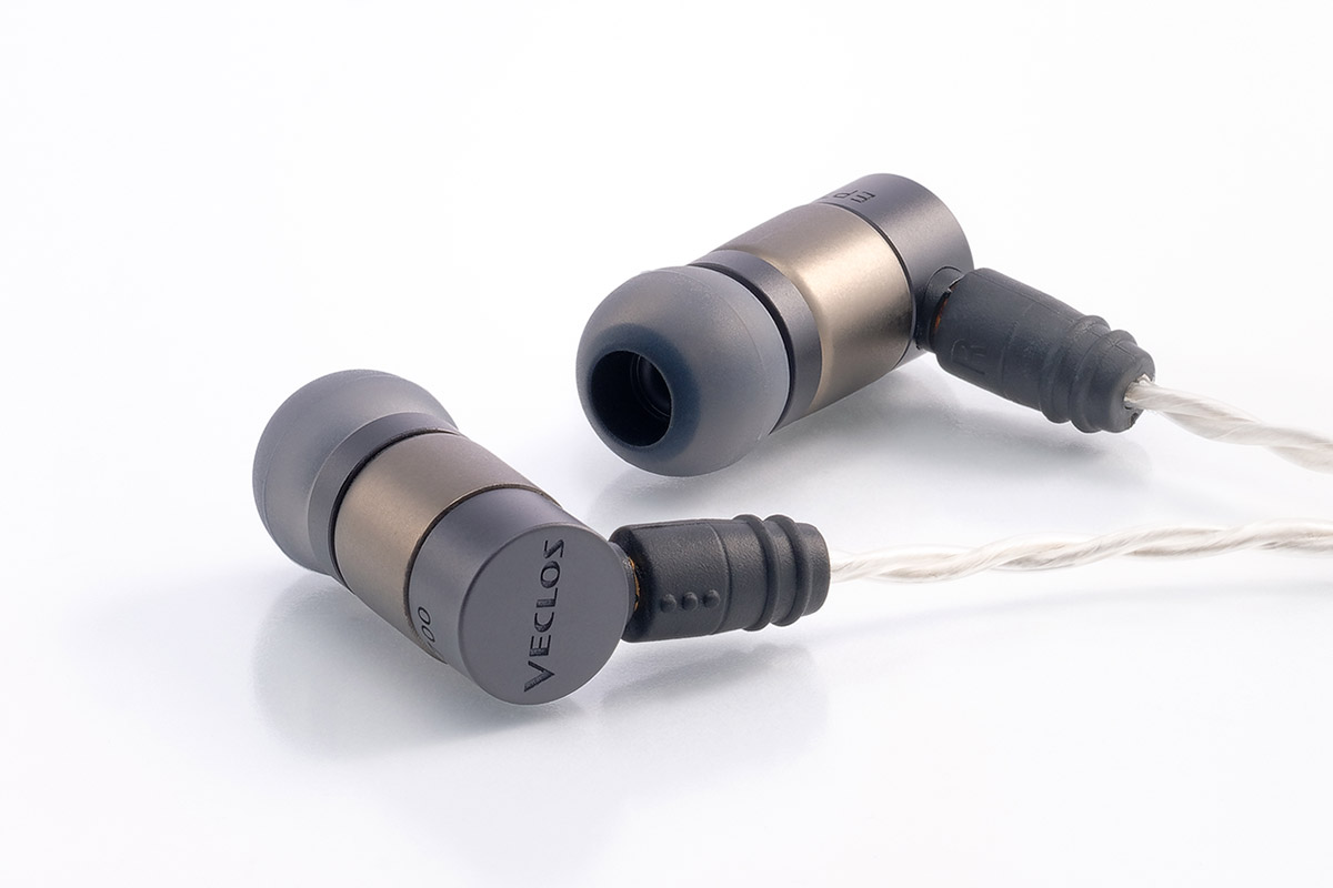 2大専門店のキーマンが語るVECLOS初 ヘッドホン/イヤホンの魅力 燕三条