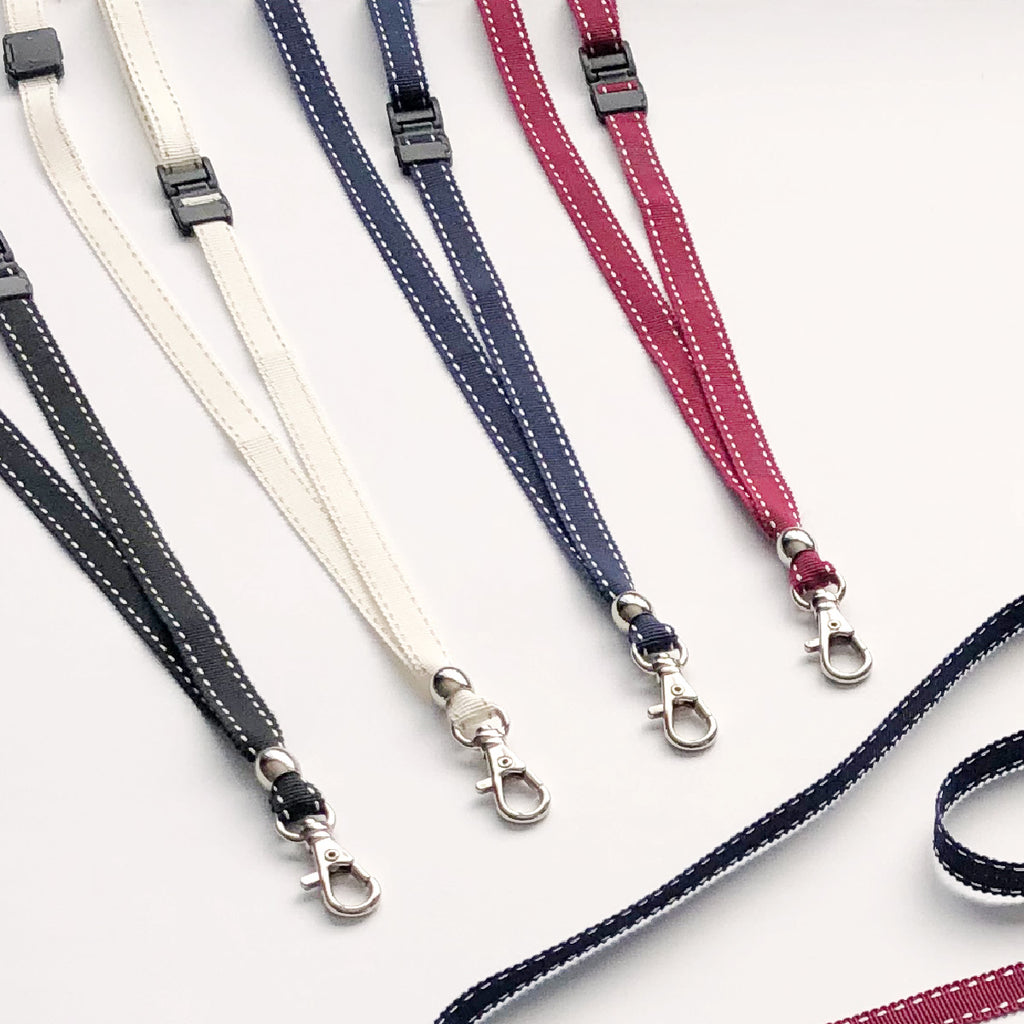 ネックストラップ 長さ調整ステッチ – A.Y.Judie