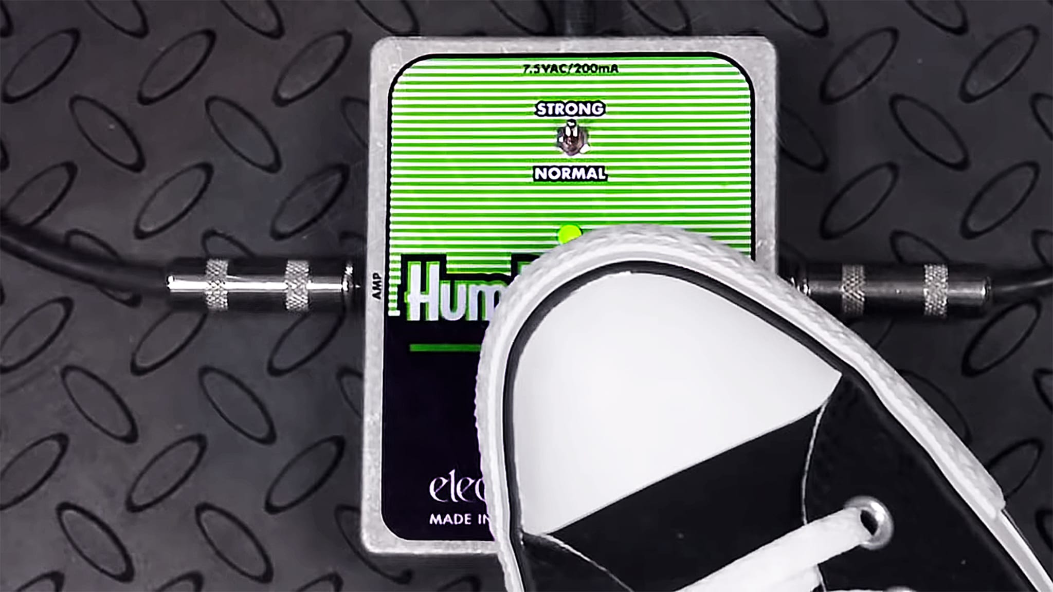 Hum Debugger | Hum Eliminator - Electro-Harmonix