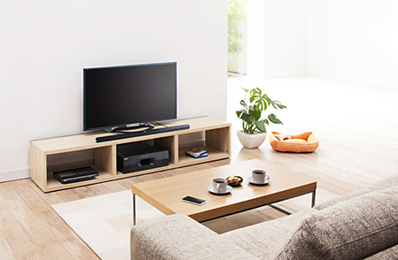 リビングに映画館を再現するソニーのサウンドバー「HT-ST3」「HT-ST7